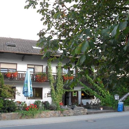 Landgasthof Brunnenwirt Zum Meenzer Fischbachtal Luaran gambar